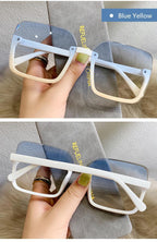 Fashion Design Women Square Sunglasses Big Frame Style Oversized Fashionable Sun Glasses For Men Popular Trendy Style Sunglasses UV400 Protection Sun Glasses Stevvex