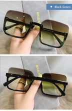 Fashion Design Women Square Sunglasses Big Frame Style Oversized Fashionable Sun Glasses For Men Popular Trendy Style Sunglasses UV400 Protection Sun Glasses Stevvex