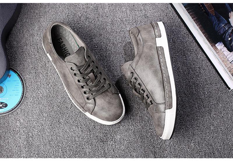 Fashion Leather Mens Shoes Soft High Quality Mens Casual Shoes Flat Footwear Classic Black White Men Fashion Walking Shoes Comfortable Modern Design Stevvex