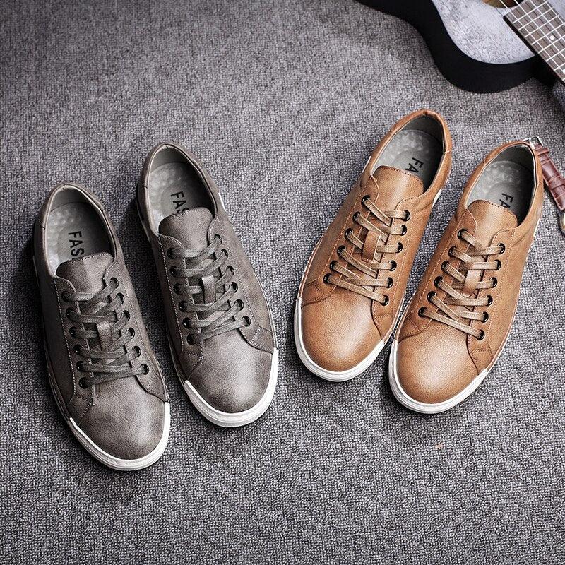Fashion Leather Mens Shoes Soft High Quality Mens Casual Shoes Flat Footwear Classic Black White Men Fashion Walking Shoes Comfortable Modern Design Stevvex