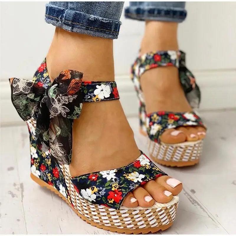 Fashion Women Sandals Luxury Design Elegant High Quality Materials Stylish Womens Summer Sandals Stevvex