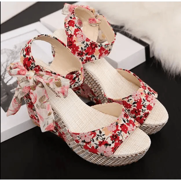 Fashion Women Sandals Luxury Design Elegant High Quality Materials Stylish Womens Summer Sandals Stevvex