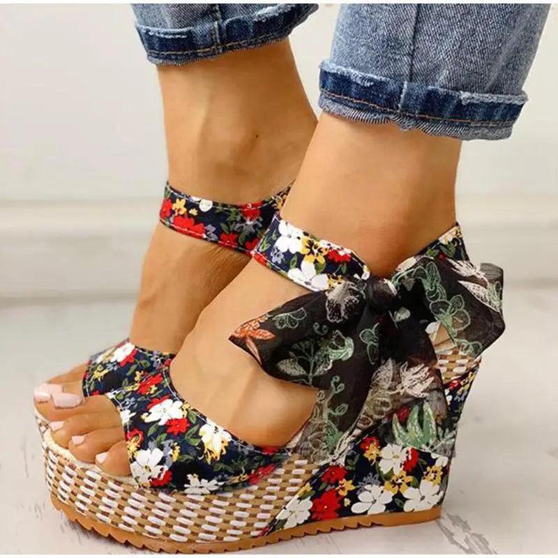 Fashion Women Sandals Luxury Design Elegant High Quality Materials Stylish Womens Summer Sandals Stevvex