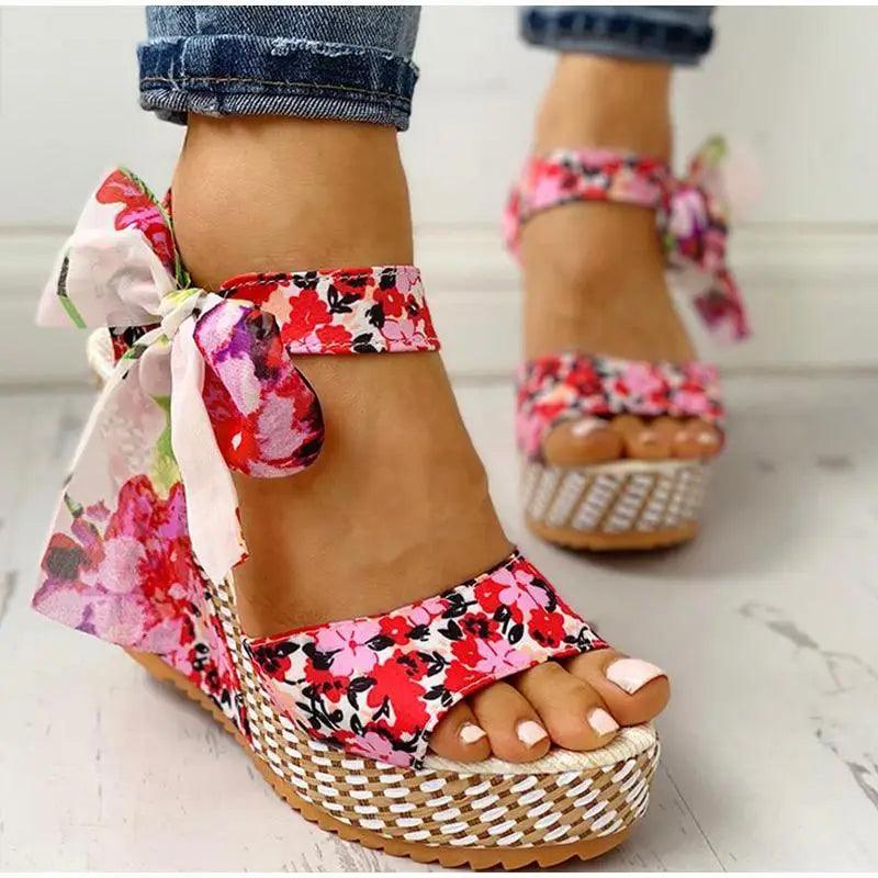 Fashion Women Sandals Luxury Design Elegant High Quality Materials Stylish Womens Summer Sandals Stevvex