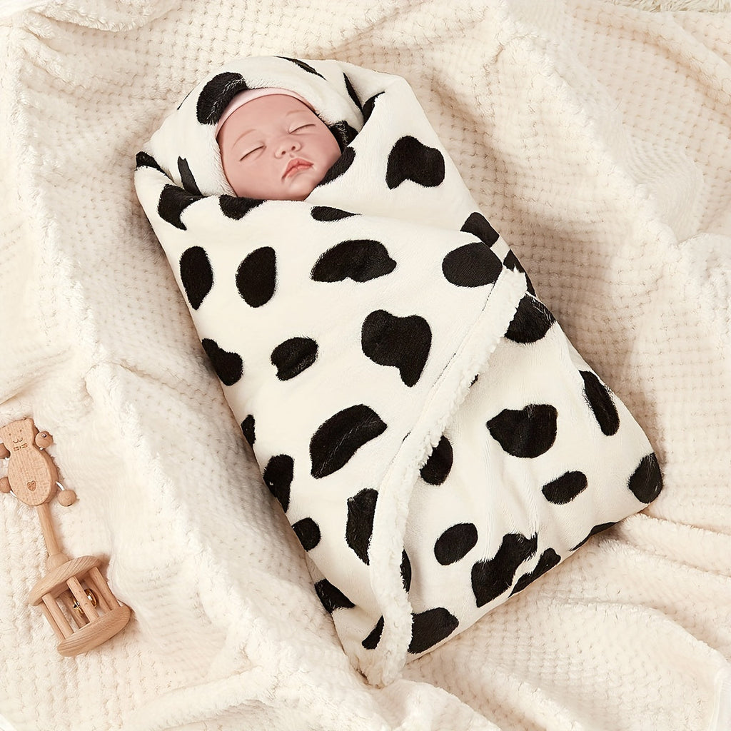 Cozy Bear Cow Pattern Plush Blanket - Luxurious Fleece-lined, Adorable Decor - Perfect Heartwarming Gift for Christmas, Thanksgiving, New Year, Valentines Day Lootquake LLC