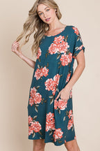 New Summer Floral Round Neck Short Tee Dress with Pockets For Women – Casual and Comfortable Floral Tee Dress with Pockets for Everyday Wear Stevvex