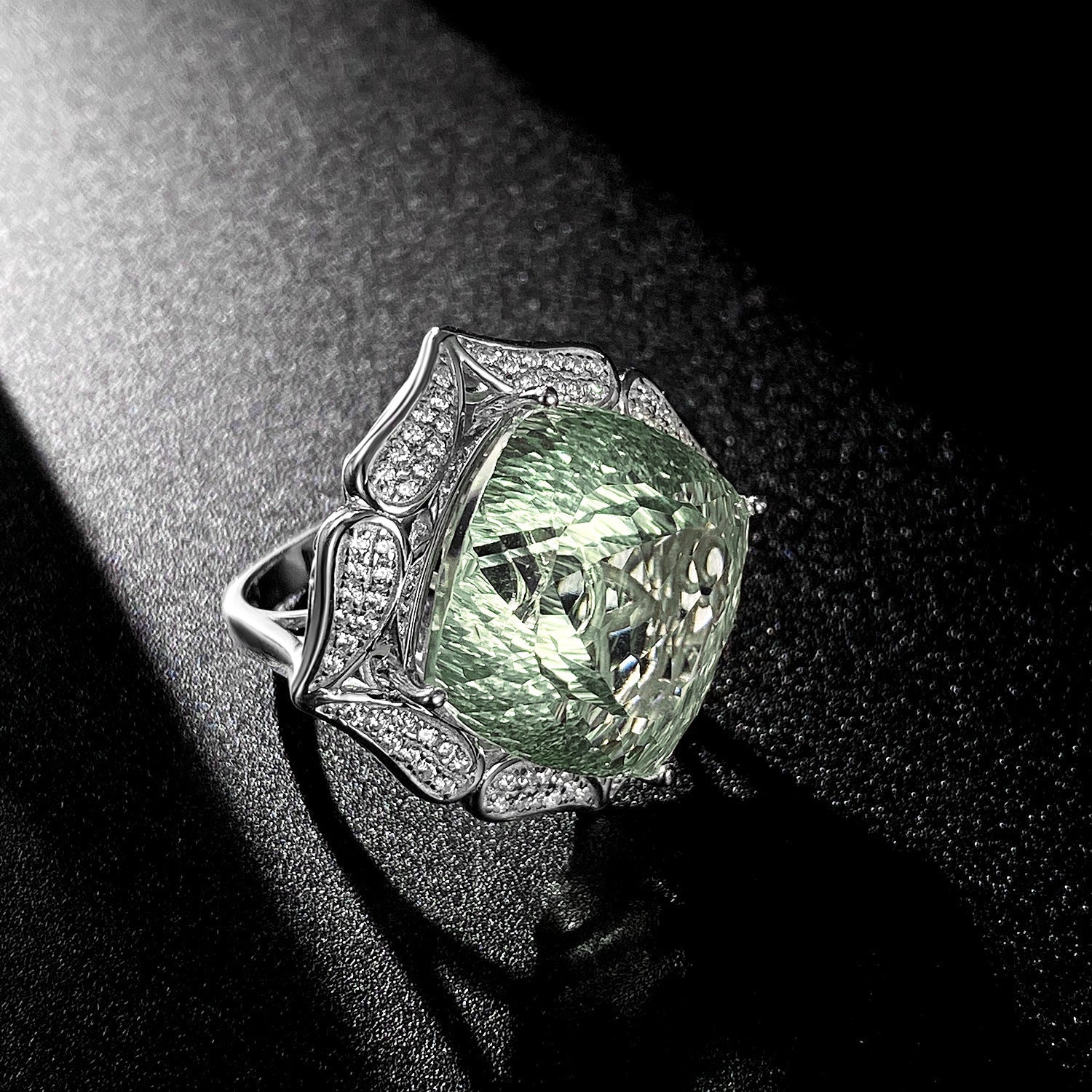 Ins Wind Luxury Crystal Ring Femininity Silver Set With Large Natural Green Crystal Pi-Mart