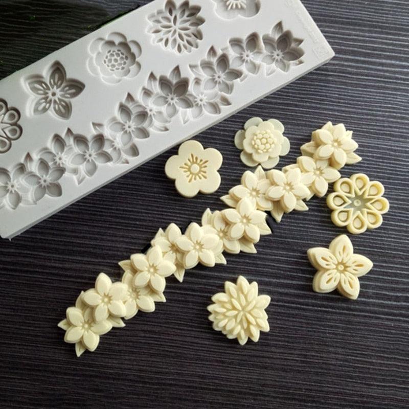 Flowers Silicone Mold Cake Circumference Flower Bunch Mold Soft Candy Mould Rose Beautiful Daisy Rose Leaf And Mini Flowers Candy Silicone Eco Friendly Mold Stevvex