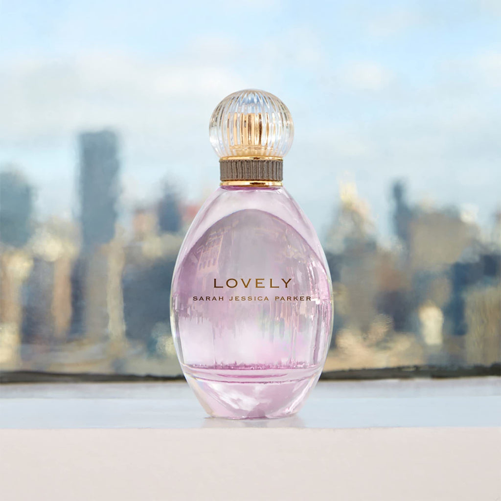 LOVELY SARAH JESSICA PARKER by Sarah Jessica Parker EAU DE PARFUM SPRAY 1 OZ EasyOptionXY LLC
