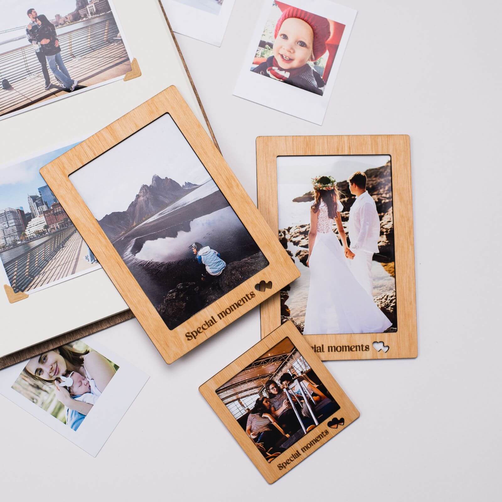 Bundle: 9 Photo Frames, Flags and Airplanes Pins Enjoy The Wood