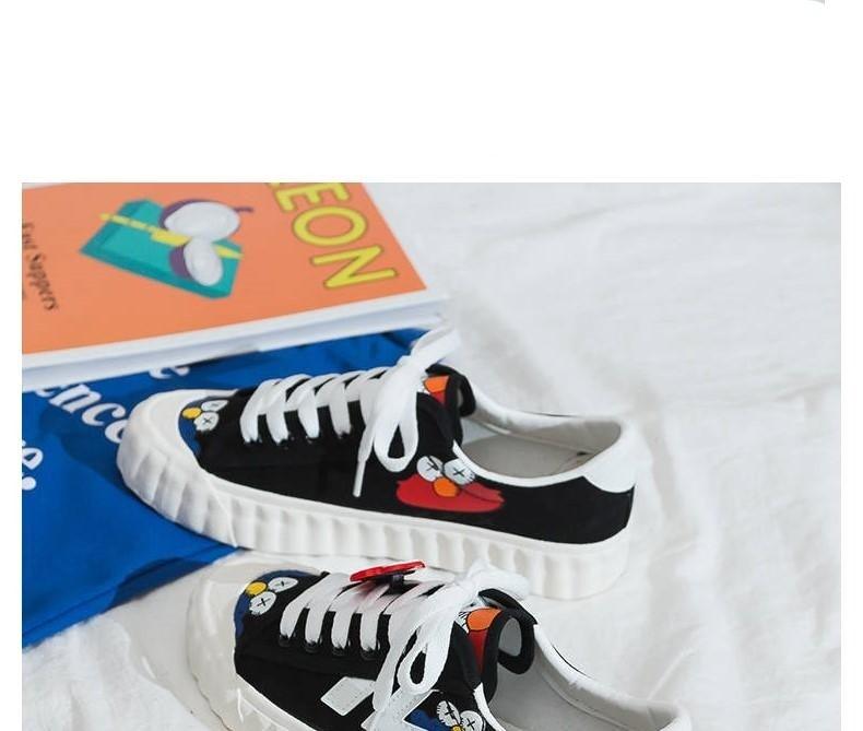 Funny Yellow Cartoon Design Sneakers Women Casual Fashion New Flat Vulcanized Sneakers Lace Up Canvas Shoes Men Comfortable Canvas Flats Summer Fashion Lace-up Sneakers Stevvex
