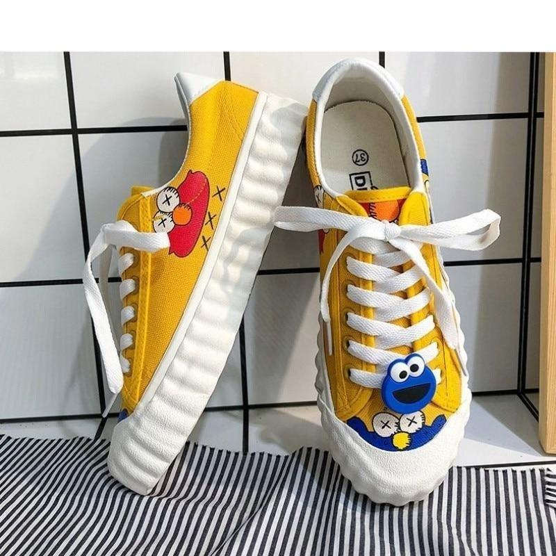 Funny Yellow Cartoon Design Sneakers Women Casual Fashion New Flat Vulcanized Sneakers Lace Up Canvas Shoes Men Comfortable Canvas Flats Summer Fashion Lace-up Sneakers Stevvex