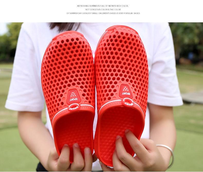 Garden Clog Women Quick Drying Summer Beach Slipper Flat Outdoor Sandals Breathable Mesh Sandals Beach Footwear Anti-Slip Slippers Quick Drying Sandals Stevvex