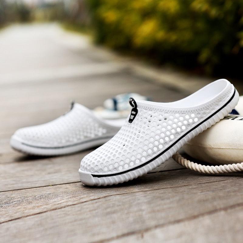 Garden Clog Women Quick Drying Summer Beach Slipper Flat Outdoor Sandals Breathable Mesh Sandals Beach Footwear Anti-Slip Slippers Quick Drying Sandals Stevvex
