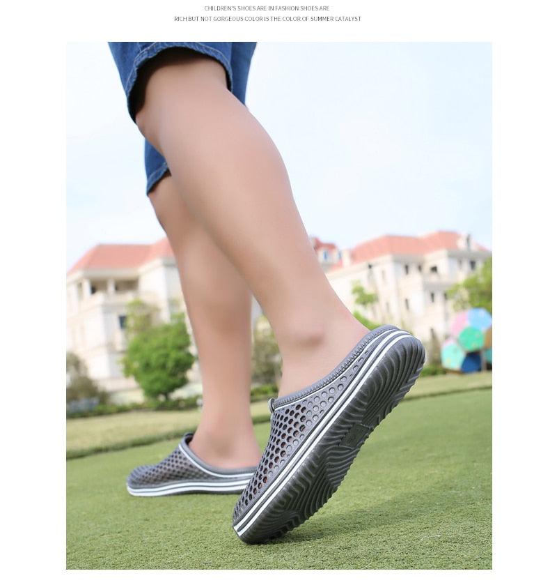 Garden Clog Women Quick Drying Summer Beach Slipper Flat Outdoor Sandals Breathable Mesh Sandals Beach Footwear Anti-Slip Slippers Quick Drying Sandals Stevvex