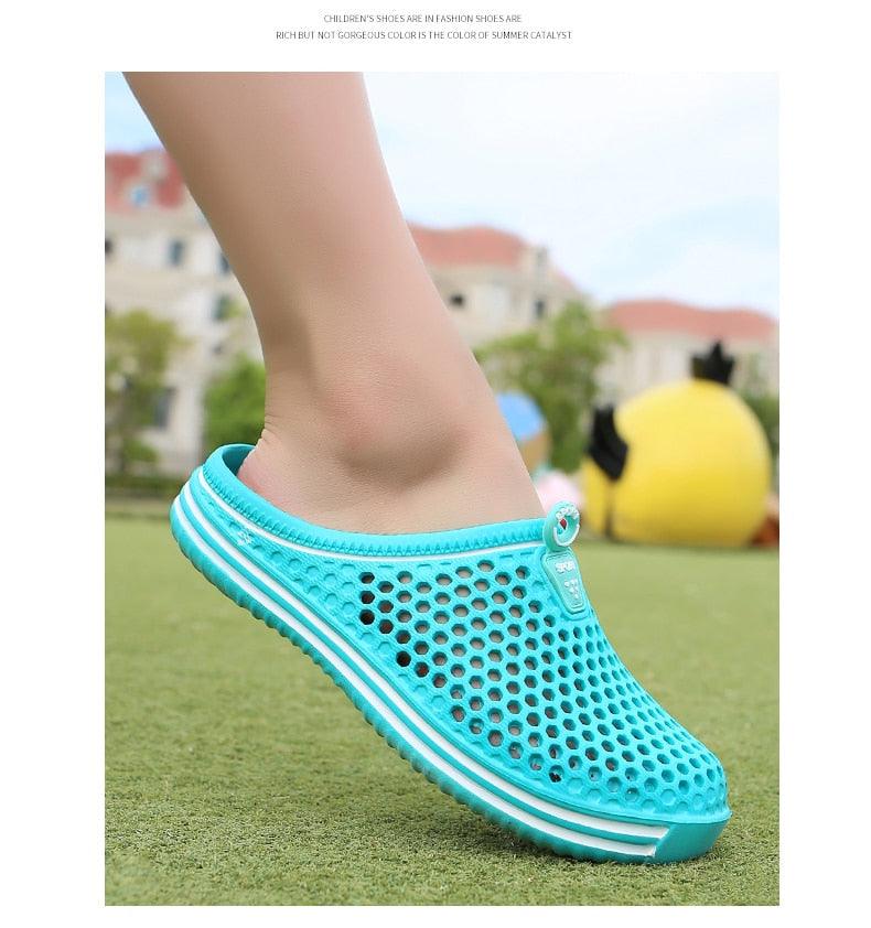 Garden Clog Women Quick Drying Summer Beach Slipper Flat Outdoor Sandals Breathable Mesh Sandals Beach Footwear Anti-Slip Slippers Quick Drying Sandals Stevvex