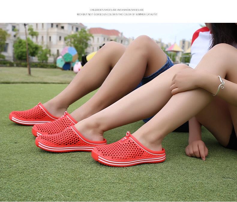 Garden Clog Women Quick Drying Summer Beach Slipper Flat Outdoor Sandals Breathable Mesh Sandals Beach Footwear Anti-Slip Slippers Quick Drying Sandals Stevvex
