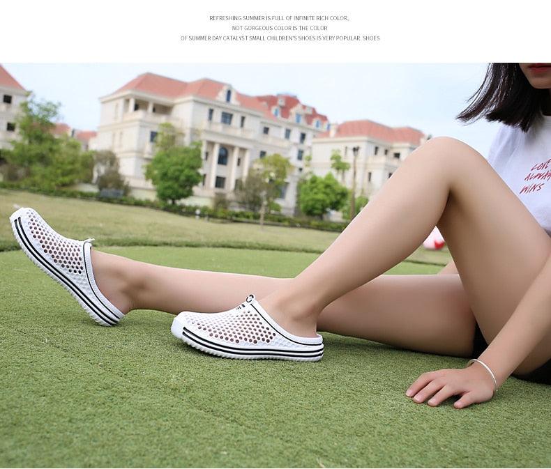 Garden Clog Women Quick Drying Summer Beach Slipper Flat Outdoor Sandals Breathable Mesh Sandals Beach Footwear Anti-Slip Slippers Quick Drying Sandals Stevvex