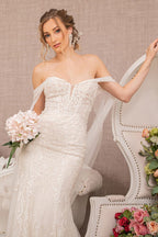 Embroidered V-Neck Mermaid Wedding Gown w/ Detachable Cape - Mask Not Included Purplish Diva