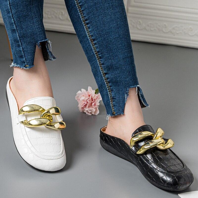 Gold Chain Women Slipper Closed Toe Slip On Mules Shoes Round Toe Low Heels Casual Slides Flat Mules Comfortable Slides Mules Shoes Ladies Slip-On Luxury Shoes Stevvex