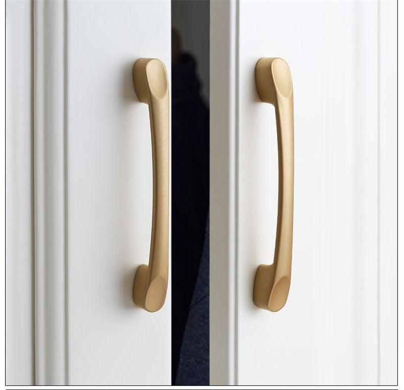 Golden Simple Fashion Aluminum Alloy Furniture Handles Bookcase Handles Wine Cabinet Handles Door Knob Handles For Cabinet Cabinet Knobs Cupboard Drawers Cabinet Dresser Bookcase Wardrobe 2.2CM Stevvex