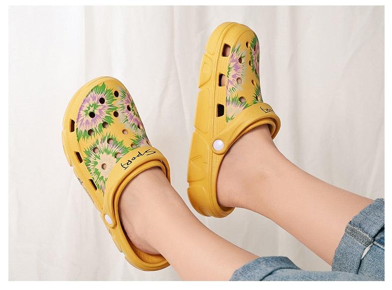 Gray Cute Summer Sandals Women Beach Sandals Non Slip Comfortable Lightweight Outdoor Sandals Woman Light Weight Quick Drying Slip-On Garden Clog Shoes Rubber Slipper Stevvex