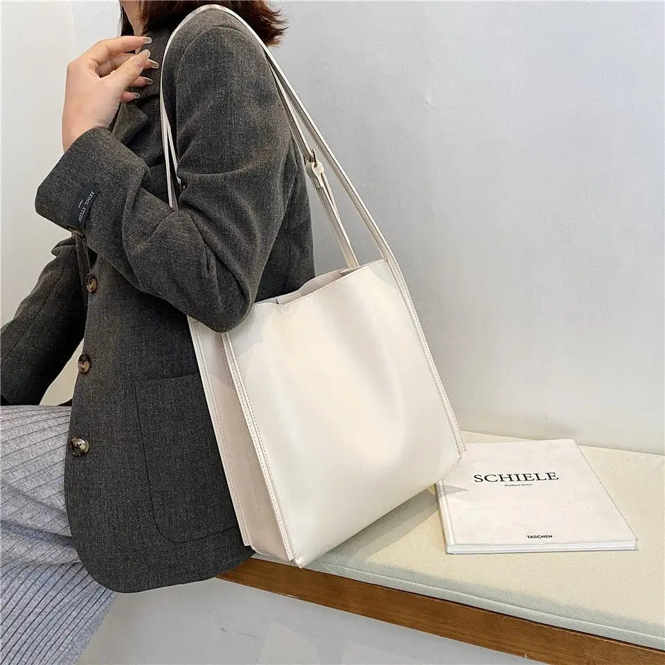 Olives Vegan Leather Tote Pi-Mart