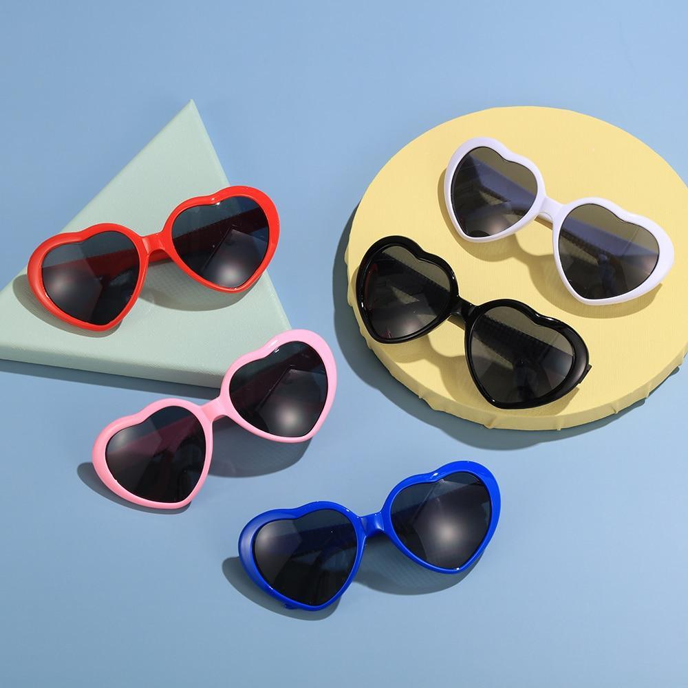 Heart Effect Diffraction Glasses That Turn Lights into Hearts Shaped Love Effects Glasses  Watch The Lights Change to Heart Shape At Night Diffraction Glasses For Unisex Sunglasses Stevvex