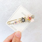High-end Safety Pins For Women Flower Pin Crystal Rhinestones Safety Pins Woman Jewelry Accessories Hijab Scarf Clip Buckles Stevvex
