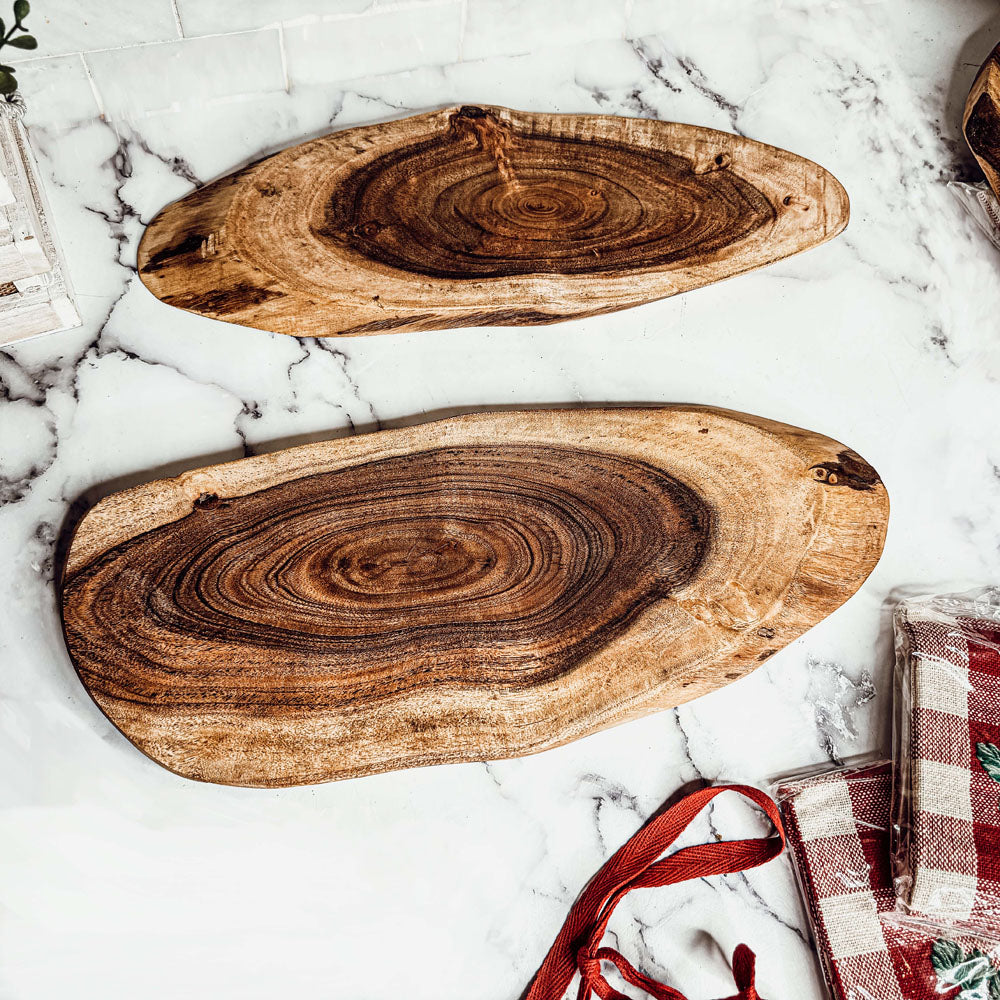 Holiday Charcuterie Board Set With Tartan Kitchen Towels - 2-Piece Gift BandsCo Straps