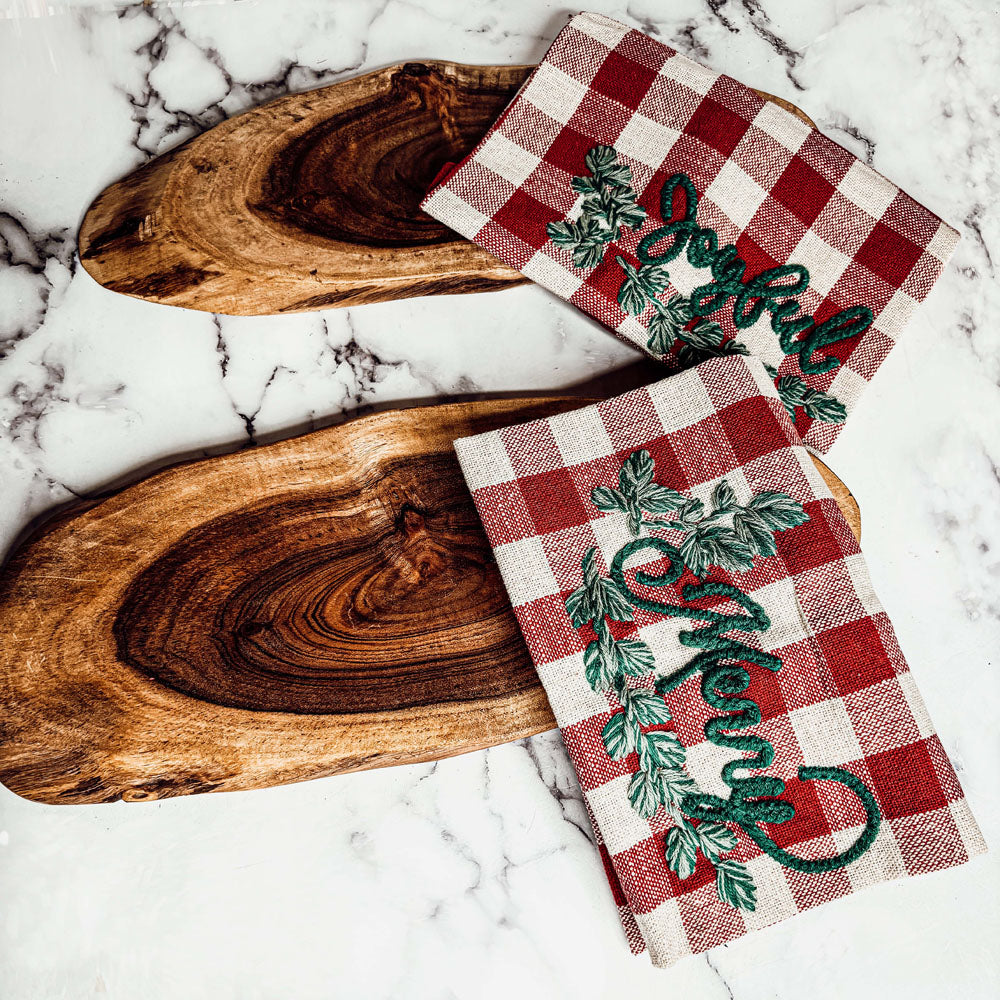 Holiday Charcuterie Board Set With Tartan Kitchen Towels - 2-Piece Gift BandsCo Straps
