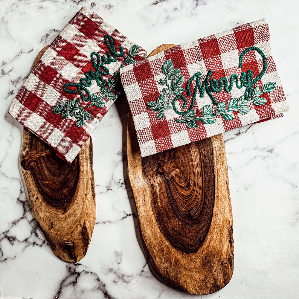 Holiday Charcuterie Board Set With Tartan Kitchen Towels - 2-Piece Gift BandsCo Straps