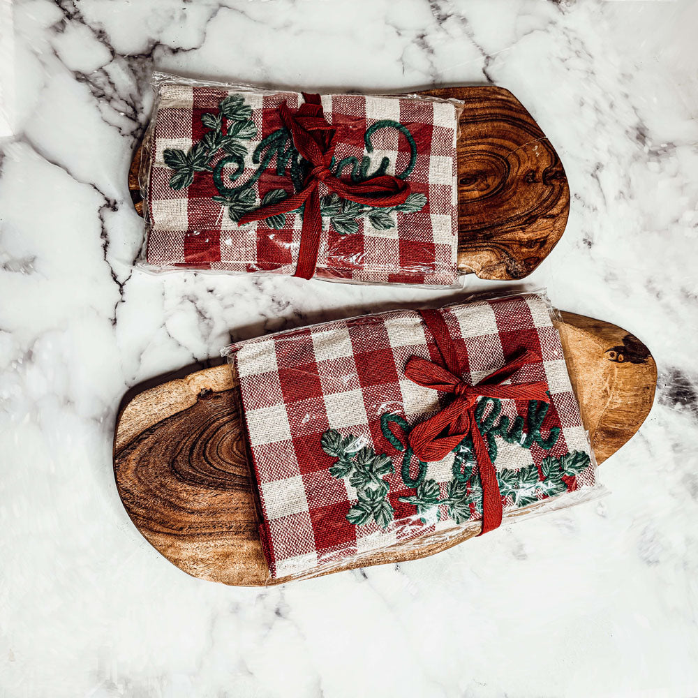 Holiday Charcuterie Board Set With Tartan Kitchen Towels - 2-Piece Gift BandsCo Straps
