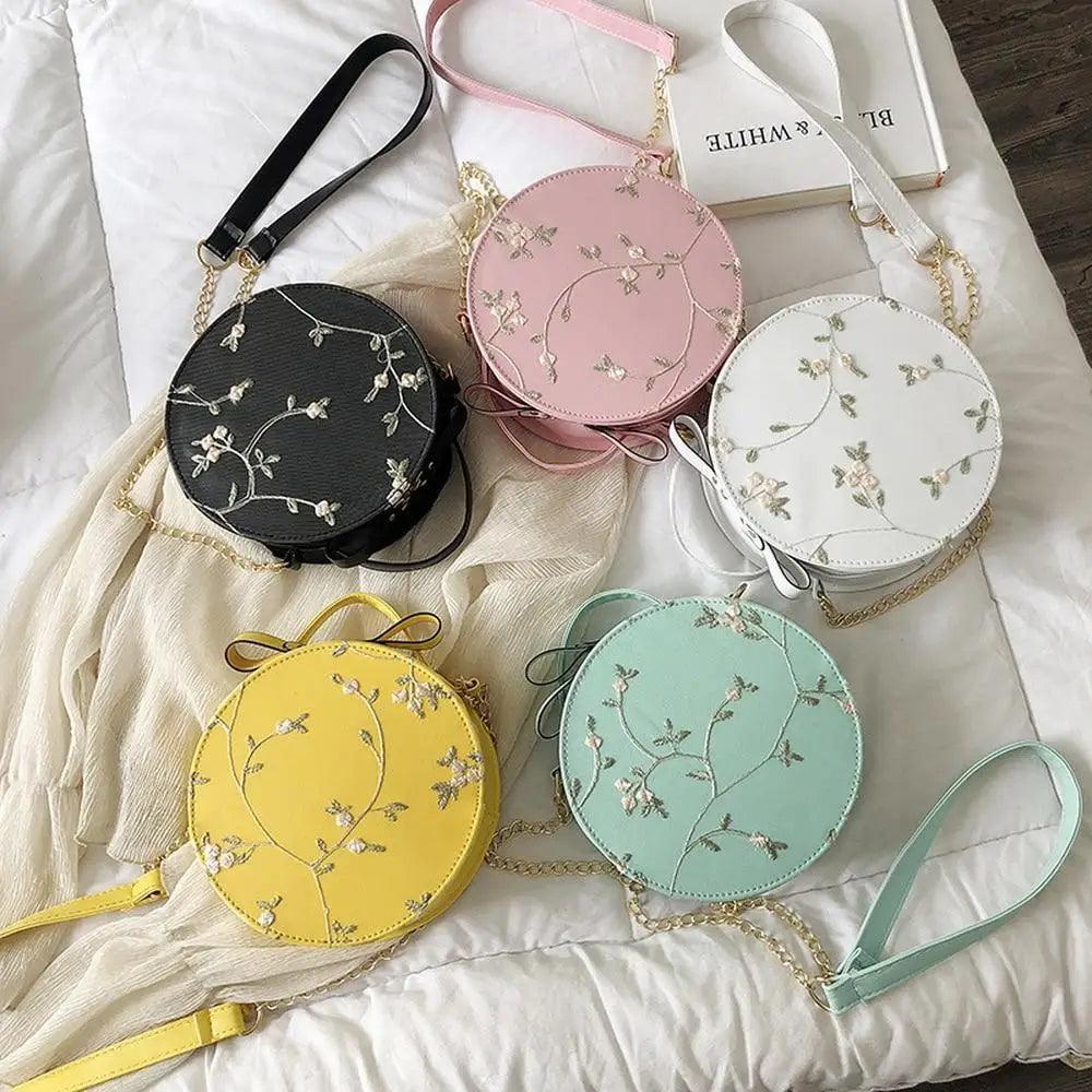 Hot Looking Sweet Lace Round Handbags High Quality PU Leather Small Fresh Flower Chain Shoulder Crossbody Bags For Women Stevvex