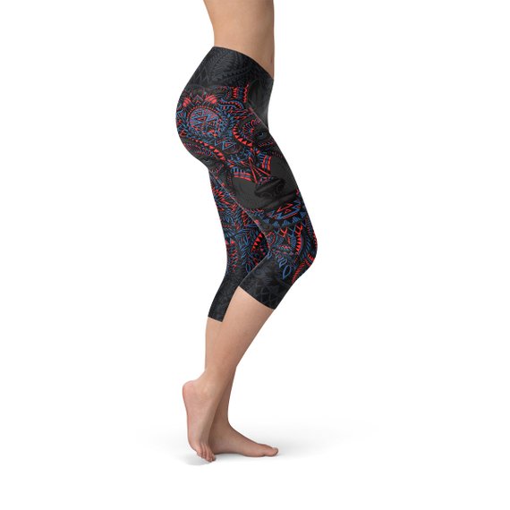 Womens Oriental Black Wolf Capri Leggings - SJB-DIAMOND ELITES