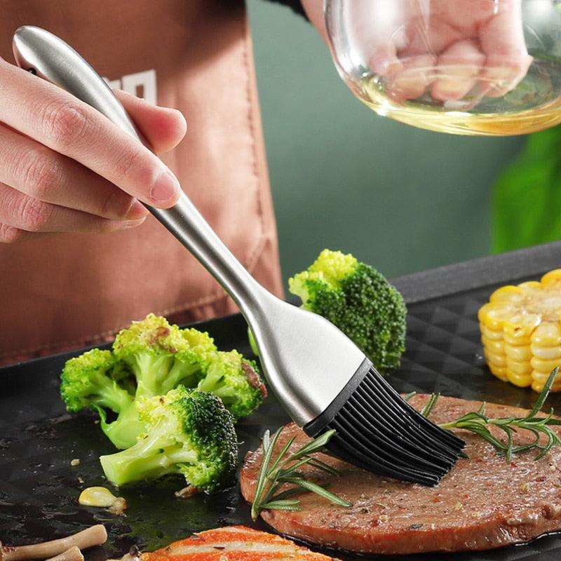 Kitchen Oil Brush BBQ Grill Basting Brush Stainless Steel Handle Pastry Brush Barbecue Cooking Brush BBQ Kitchen Tools String Brush BBQ Pastry Brush Stainless Steel BBQ Sauce Oil Pastry Brush for Baking BBQ Accessories Stevvex