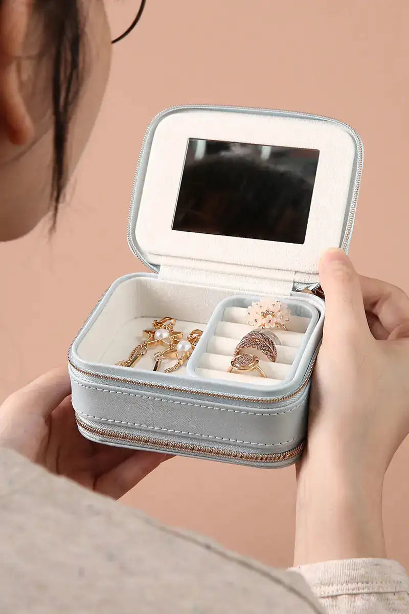 Portable Travel Jewelry Box for Earrings and Necklaces