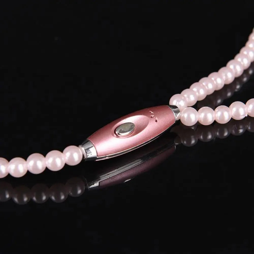 Ladies Luxury Pearl Necklace Pink Earphones With Mic Excellent Sound Quality Stereo Earphones For Everyday Use Stevvex