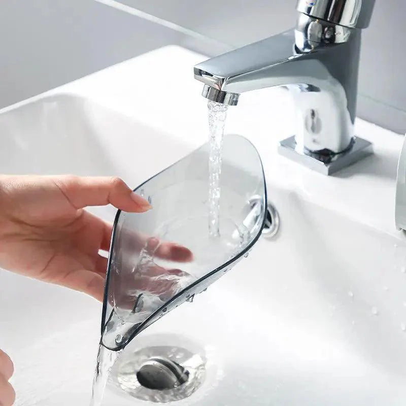 Leaf Shape Soap Box Creative Drain Soap Holder Bathroom Soap Holder Free Perforated Soap Dish For Bathroom Suction Cup Soap Dish Soap Dish with Draining Tray Soap Holder Saver for Shower Bathroom Keep Soap Bars Dry Clean Stevvex