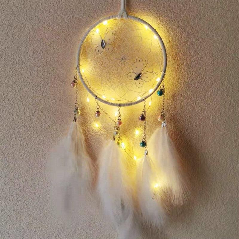 LED Dream Catcher Lamp Flying Wind Chimes Lighting Dream-catcher Handmade Ornaments Traditional Gifts Feather Pendant Romantic Creative Wall Hanging Home Wall Decoration Ornament Craft Native American Style Stevvex