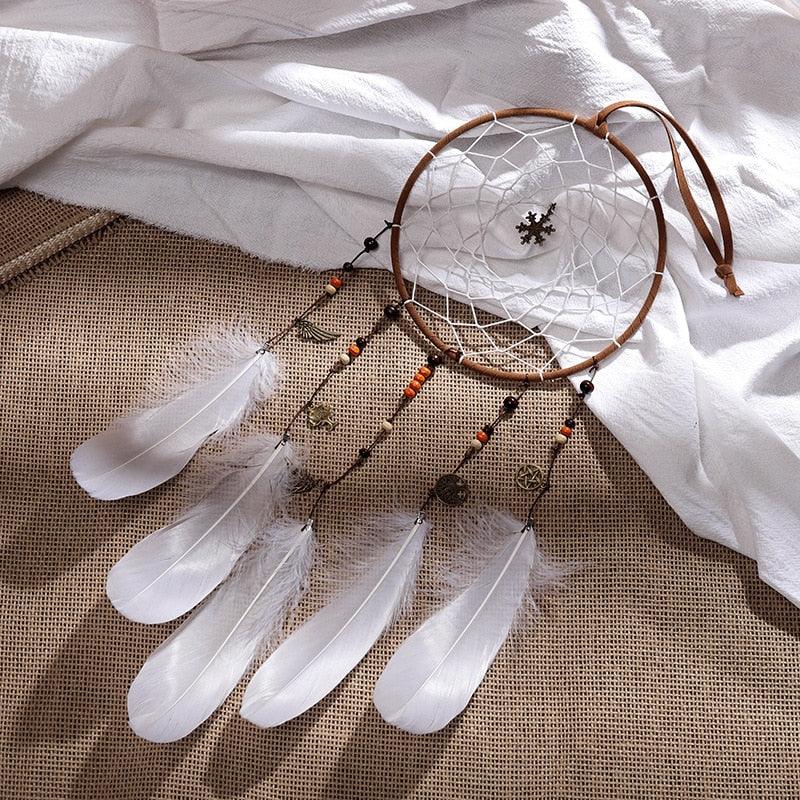 LED Dream Catcher Lamp Flying Wind Chimes Lighting Dream-catcher Handmade Ornaments Traditional Gifts Feather Pendant Romantic Creative Wall Hanging Home Wall Decoration Ornament Craft Native American Style Stevvex