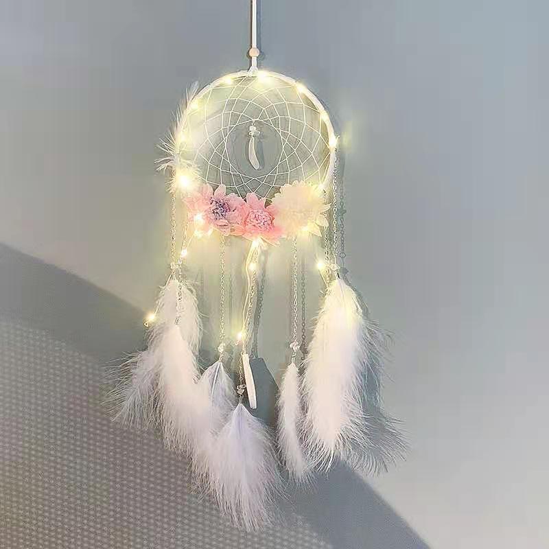 LED Dream Catcher Lamp Flying Wind Chimes Lighting Dream-catcher Handmade Ornaments Traditional Gifts Feather Pendant Romantic Creative Wall Hanging Home Wall Decoration Ornament Craft Native American Style Stevvex