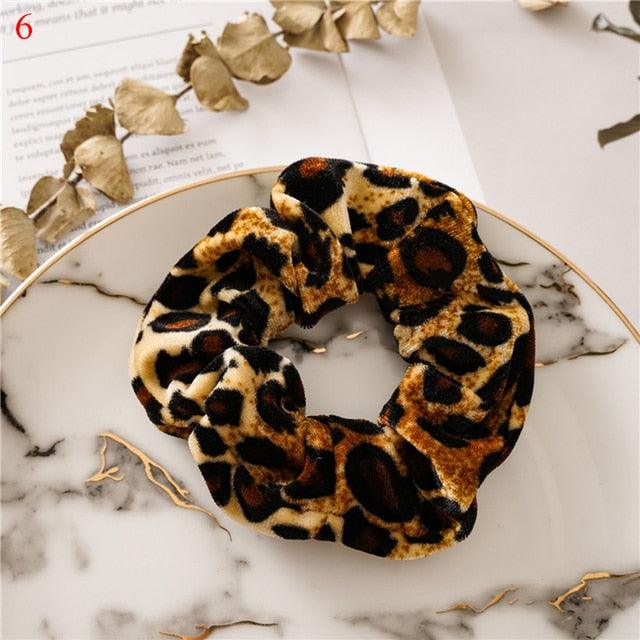 Leopard Velvet Scrunchies Hair Accessories For Women Girl Elastic Hair Ring Hair tie Ponytail Holder Rubber Hair Band Ponytail Holder Accessories for Women And Girls Stevvex