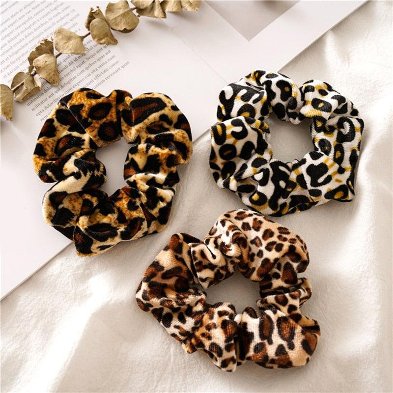 Leopard Velvet Scrunchies Hair Accessories For Women Girl Elastic Hair Ring Hair tie Ponytail Holder Rubber Hair Band Ponytail Holder Accessories for Women And Girls Stevvex