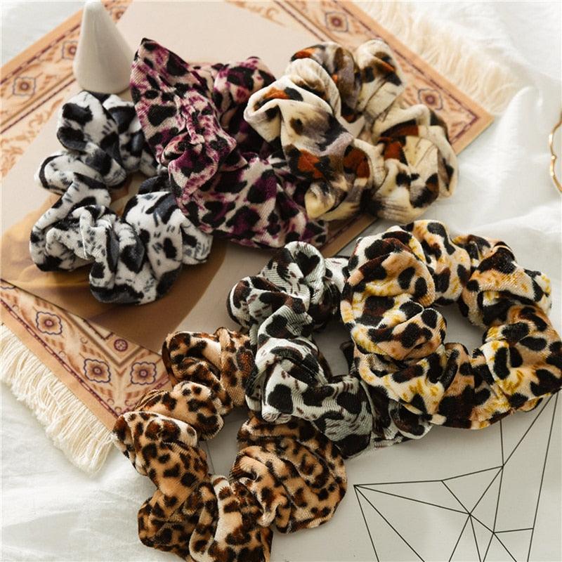 Leopard Velvet Scrunchies Hair Accessories For Women Girl Elastic Hair Ring Hair tie Ponytail Holder Rubber Hair Band Ponytail Holder Accessories for Women And Girls Stevvex