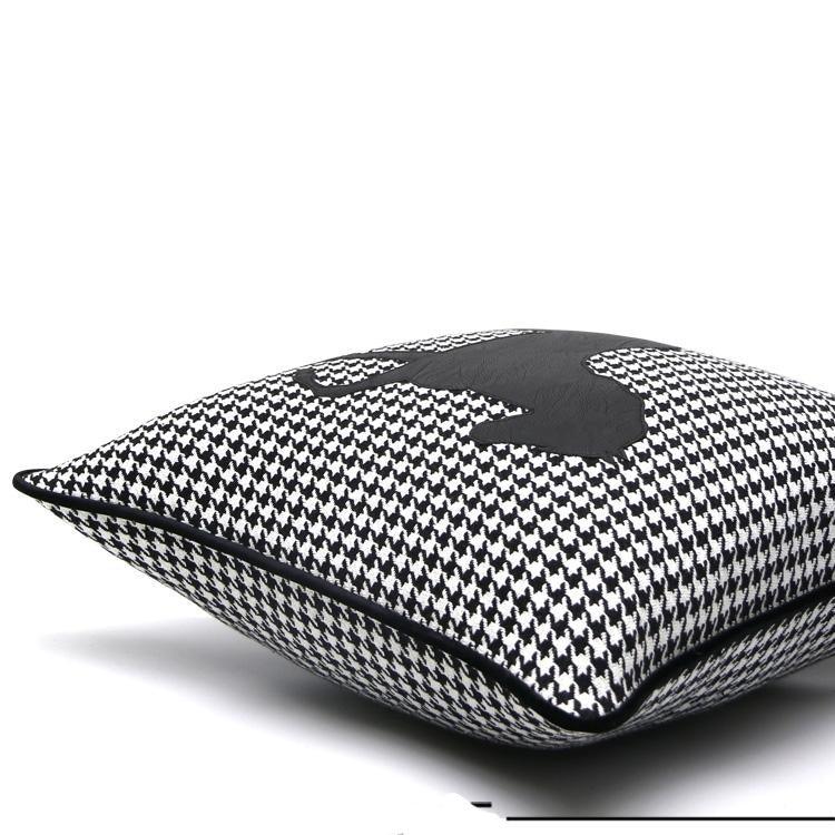 Luxury Black White Houndstooth Gold Leather Stitching Pillow Covers Sofa Decorative Horse Pillow Case Swallow Gird Throw Pillowcases Black Gold PU Leather Polyester Splicing Cushion Covers Well Made Classic Pattern Stevvex