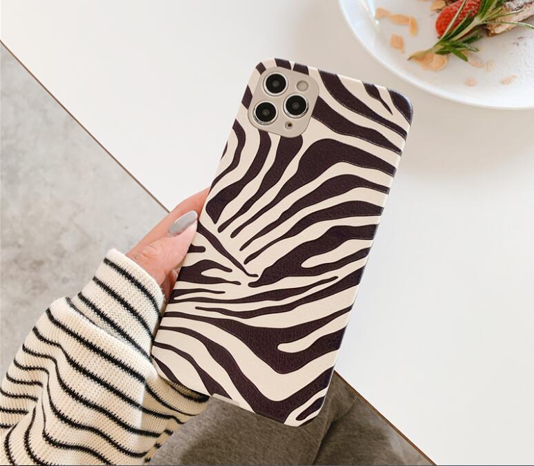 Luxury Leather Black White Zebra Pattern Phone Case for iPhone 13 12 11 14 Pro Max Xs Xr 7 14 plus Anti-fall Soft Silicone Back Cover Soft Slim Thin Luxury Shockproof Shiny Case for Girls and Women Zebra Print iPhone Case Stevvex
