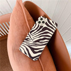 Luxury Leather Black White Zebra Pattern Phone Case for iPhone 13 12 11 14 Pro Max Xs Xr 7 14 plus Anti-fall Soft Silicone Back Cover Soft Slim Thin Luxury Shockproof Shiny Case for Girls and Women Zebra Print iPhone Case Stevvex
