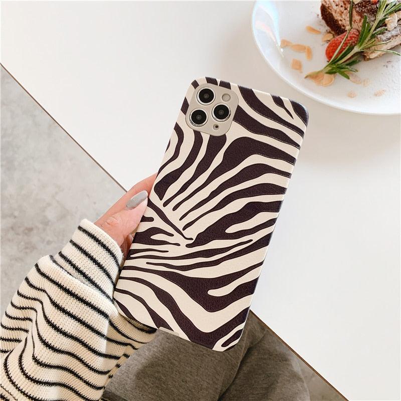 Luxury Leather Black White Zebra Pattern Phone Case for iPhone 13 12 11 14 Pro Max Xs Xr 7 14 plus Anti-fall Soft Silicone Back Cover Soft Slim Thin Luxury Shockproof Shiny Case for Girls and Women Zebra Print iPhone Case Stevvex