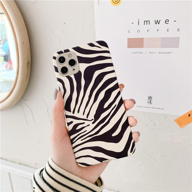 Luxury Leather Black White Zebra Pattern Phone Case for iPhone 13 12 11 14 Pro Max Xs Xr 7 14 plus Anti-fall Soft Silicone Back Cover Soft Slim Thin Luxury Shockproof Shiny Case for Girls and Women Zebra Print iPhone Case Stevvex